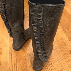Leather ruffle boots size 6.5 Miss Albright brand
